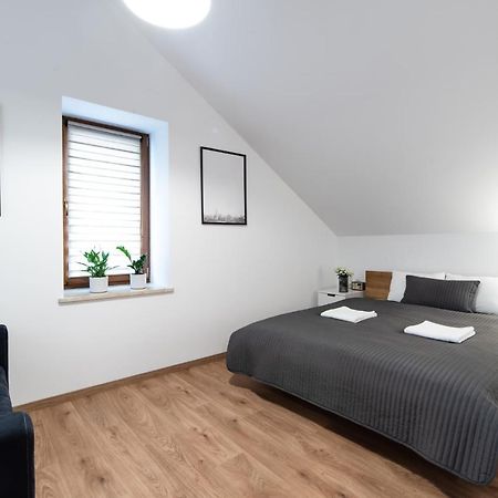 Neo Unique & Bright Apartments, Free Parking, 15Min Old Town & Kazimierz - By Homelike Krakow Bagian luar foto