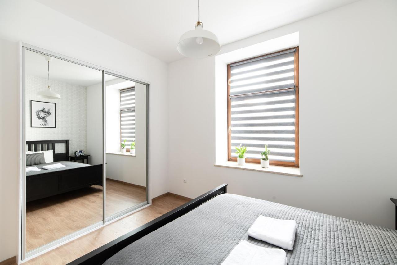 Neo Unique & Bright Apartments, Free Parking, 15Min Old Town & Kazimierz - By Homelike Krakow Bagian luar foto