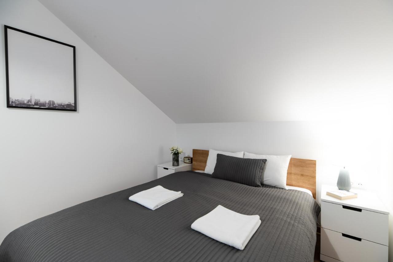 Neo Unique & Bright Apartments, Free Parking, 15Min Old Town & Kazimierz - By Homelike Krakow Bagian luar foto